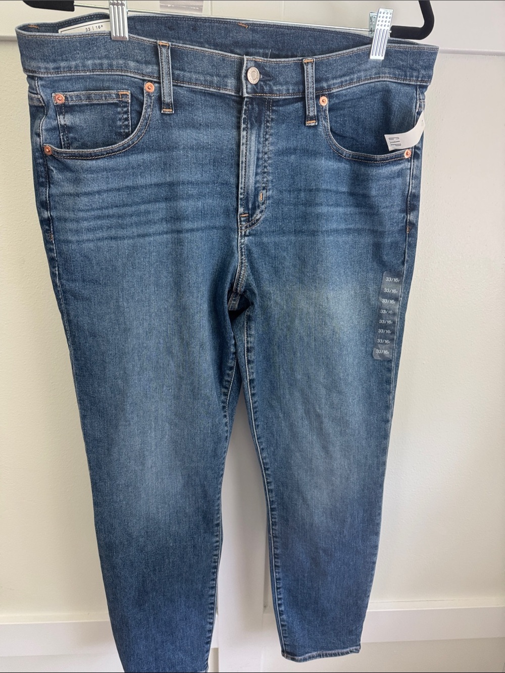 GAP Men's Slim Straight Jeans in Blue Medium Wash